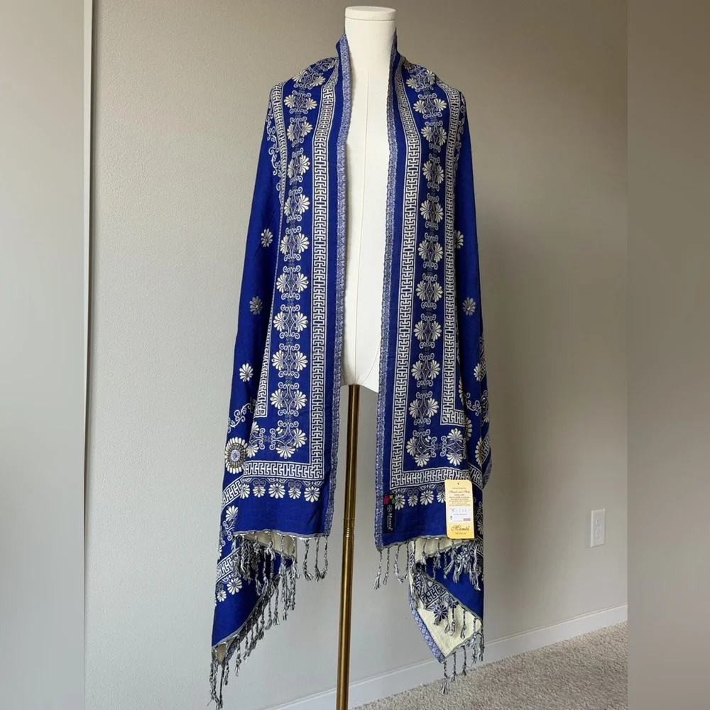Reversible Mamta Sapphire Blue and Ivory Floral Shawl Scarf with Rhinestones .